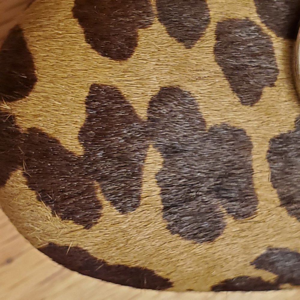 Victoria's Secret Leopard Flats Size 7.5B - Picture 15 of 16